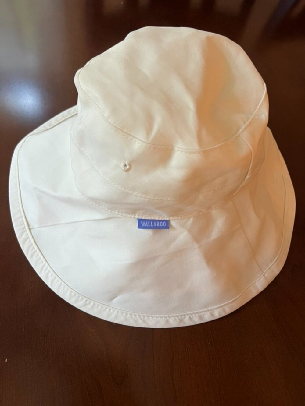 Wallaroo Casual Traveler Bucket Hat Womens Microfiber Cream UPF Sun Protection